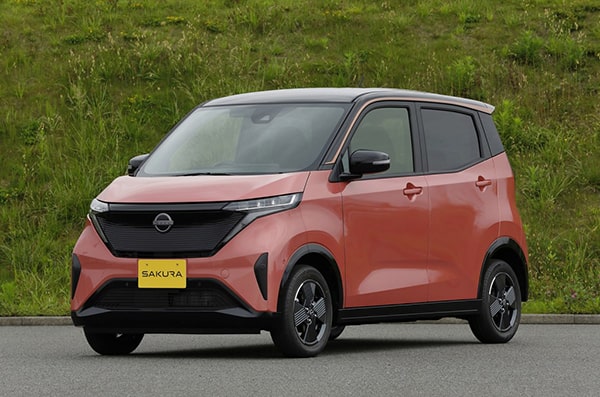 xe oto dien nissan sakura min